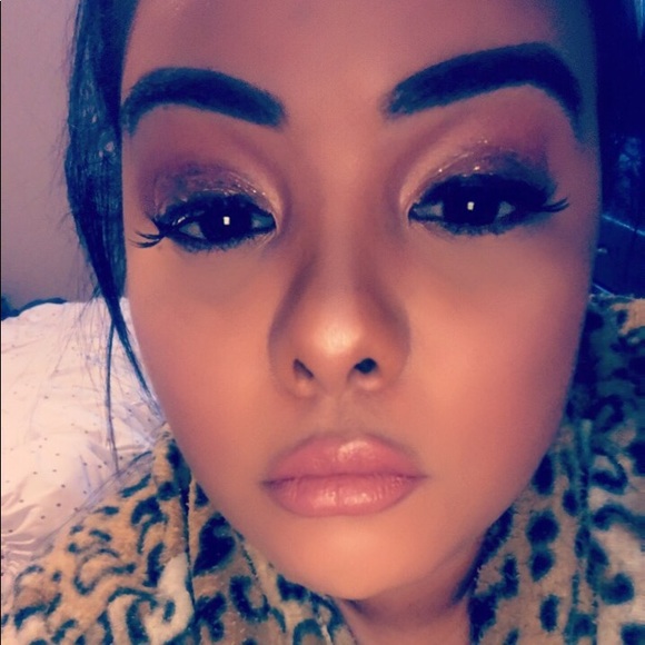 Meet your Posher, Angela - Picture 1 of 1